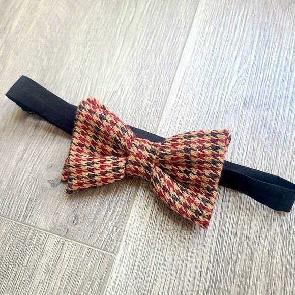 Red, Tan & Black Plaid Adjustable Clip-on Bow Tie by American Apparel -deadstock - Picture 4 of 5